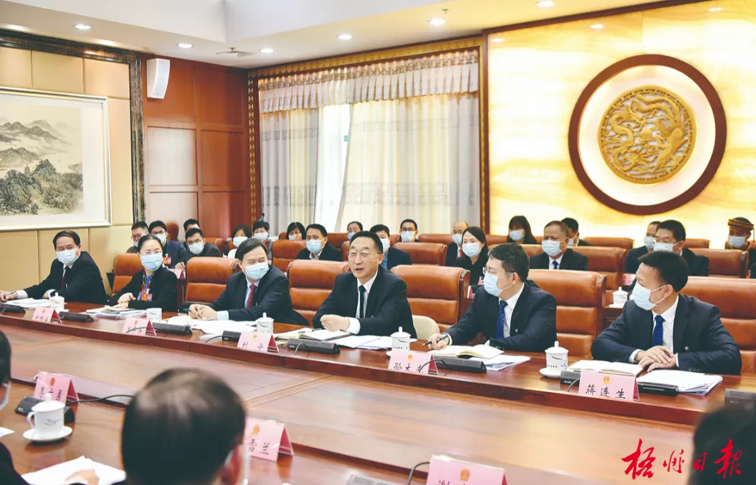 順流而下立潮頭，溯流而進(jìn)爭上游！劉寧參加梧州市代表團(tuán)審議