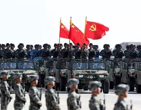 今天八一，致敬中國(guó)軍人！