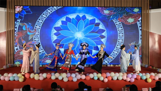 “三八”國際婦女節(jié)期間，我市各級工會舉辦系列慶祝活動